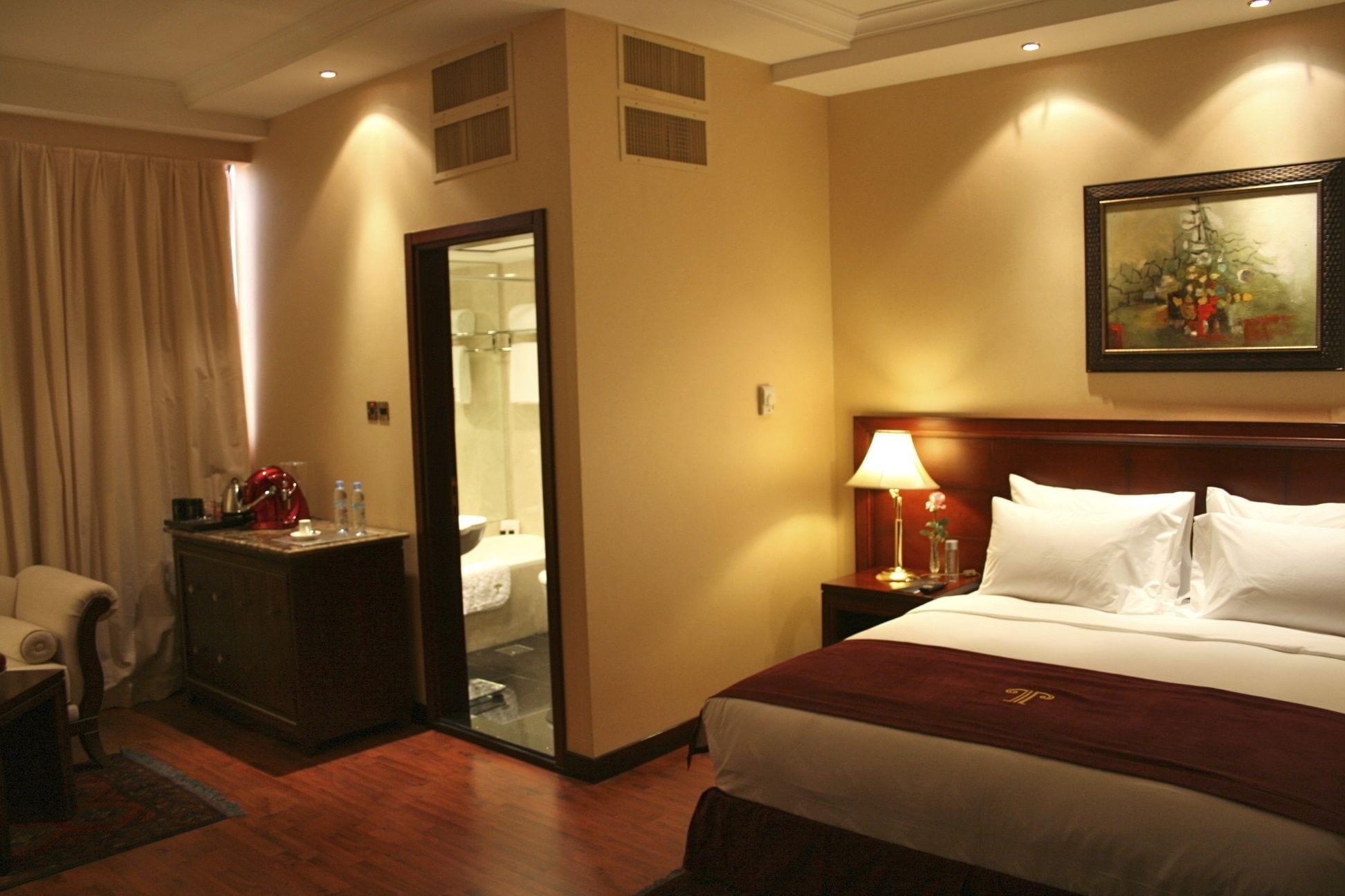 Trianon Royal Hotel Abu Dhabi